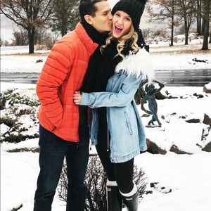 Show me your mumu denim jacket with faux fur collar SMALL